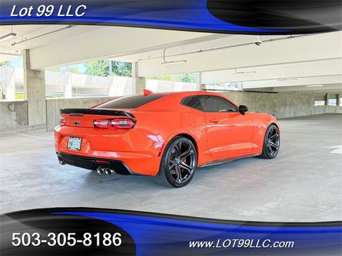 Used 2020 Chevrolet Camaro SS RWD image 6