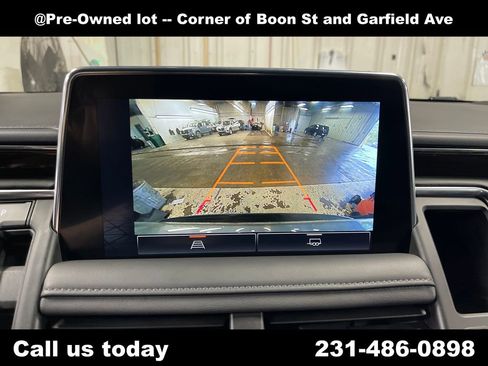 Used 2023 GMC Yukon XL SLE w/ Gmc Pro Safety Plus Package AWD/4WD image 26