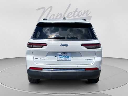 Used 2021 Jeep Grand Cherokee L Laredo w/ Luxury Tech Group I AWD/4WD image 4