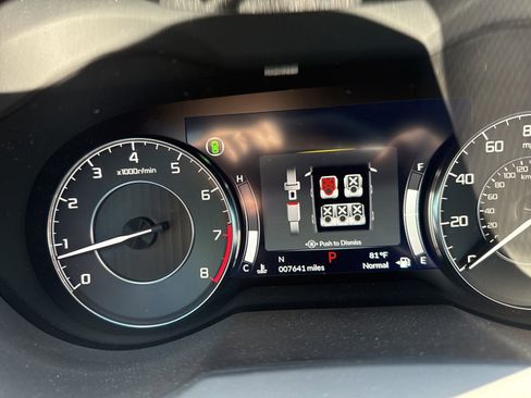 Used 2025 Acura RDX SH-AWD image 9