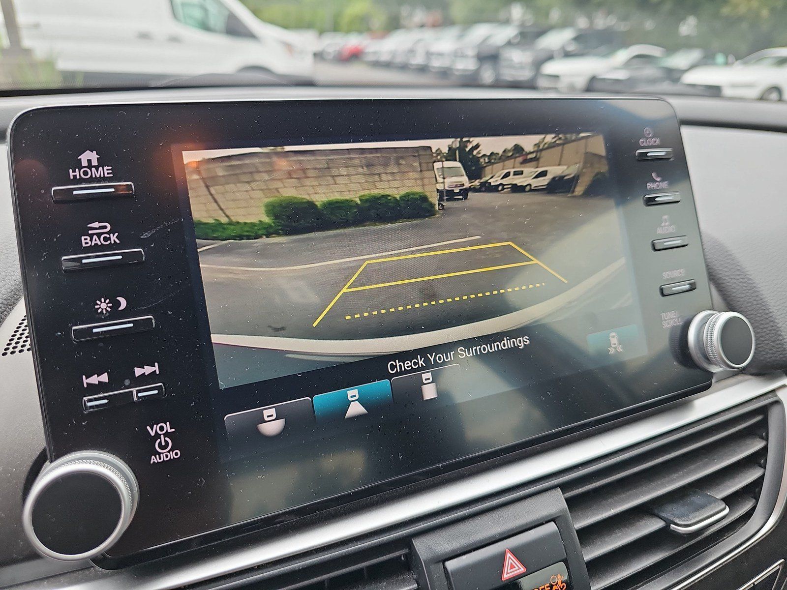 Used 2018 Honda Accord EX image 25