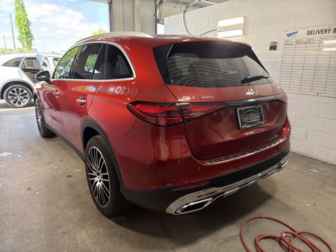 Certified 2023 Mercedes-Benz GLC 300 image 3