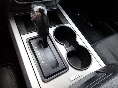 Used 2017 Ford Expedition XLT image 18