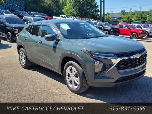 Used 2025 Chevrolet Trax LS w/ Driver Confidence Package FWD image 7