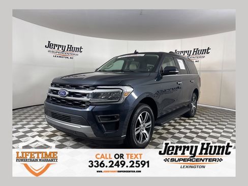 Used 2024 Ford Expedition Limited image 1
