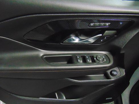 Used 2022 GMC Terrain AT4 w/ Infotainment Package II AWD/4WD image 8