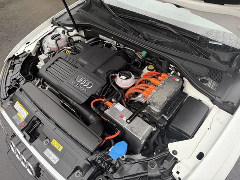 Used 2016 Audi A3 e-tron Premium w/ Audi MMI Navigation Plus image 33