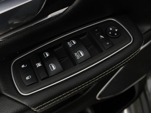 Used 2022 RAM 1500 Laramie image 16