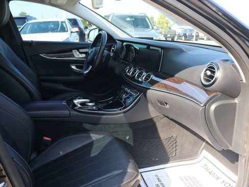 Used 2018 Mercedes-Benz E 300 image 15