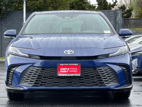 New 2026 Toyota Camry SE image 11