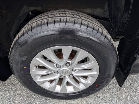 Used 2017 Lexus GX 460 Premium image 10