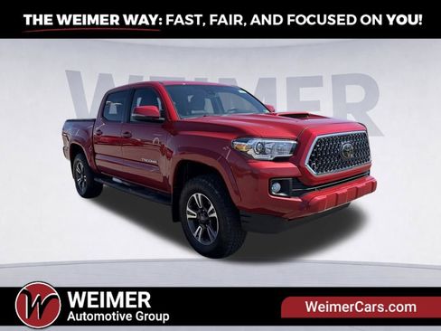 Used 2019 Toyota Tacoma TRD Sport w/ Four Season Floor Mat Package AWD/4WD image 7