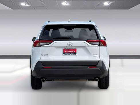 Used 2025 Toyota RAV4 XLE image 8
