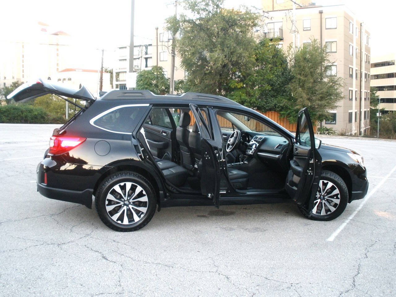 Used 2016 Subaru Outback 2.5i Limited AWD/4WD image 22
