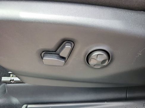 New 2026 Chrysler Pacifica Limited image 14