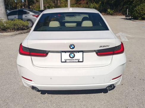 New 2026 BMW 330i 330i w/ Convenience Package image 5