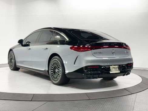 Used 2022 Mercedes-Benz EQS 580 580 image 32