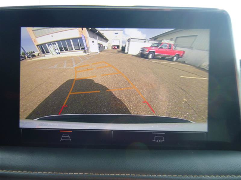 Used 2023 GMC Yukon SLT AWD/4WD image 16