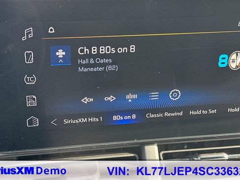 Used 2025 Chevrolet Trax RS w/ Driver Confidence Package image 53