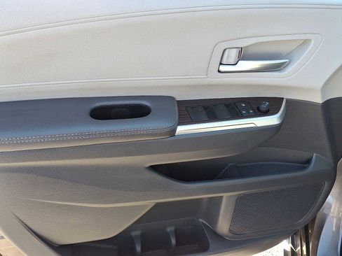 Certified 2024 Toyota Sienna XLE image 17