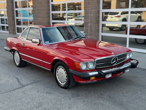 Used 1989 Mercedes-Benz 560 SL image 2