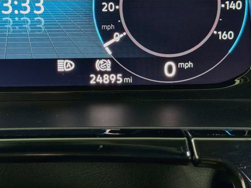 Used 2025 Volkswagen Atlas SE FWD image 18