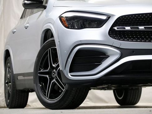 Certified 2025 Mercedes-Benz GLA 250 4MATIC image 4