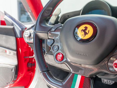 Used 2019 Ferrari 488 Pista Coupe RWD image 72