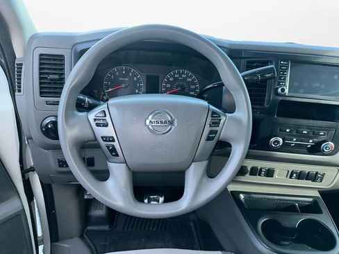 Used 2021 Nissan NV 2500 SV image 12