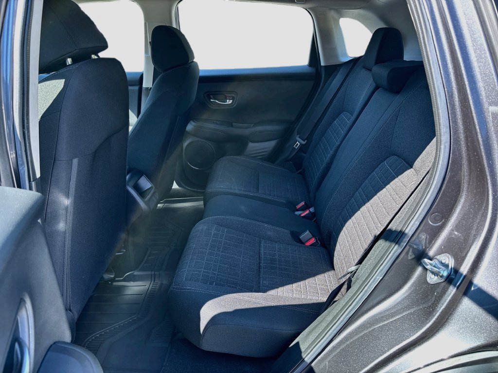 Used 2023 Honda HR-V LX image 22