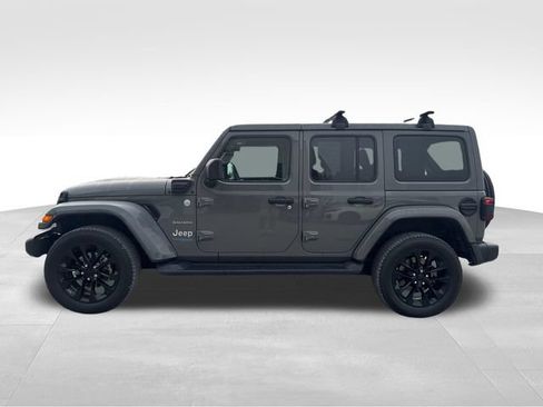 Used 2021 Jeep Wrangler Unlimited Sahara w/ Cold Weather Group AWD/4WD image 9