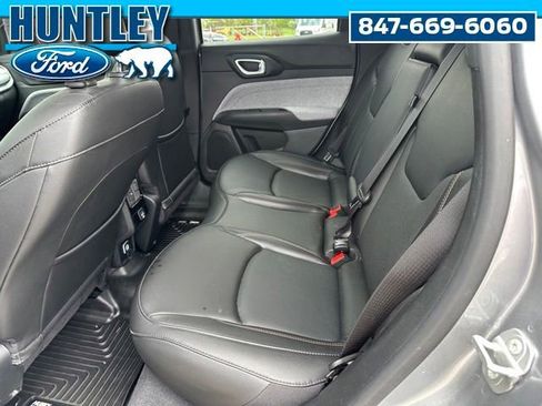 Used 2023 Jeep Compass Latitude AWD/4WD image 11