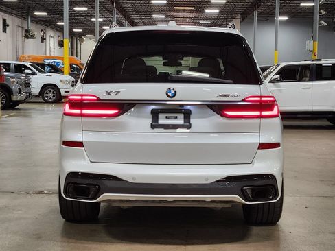 Used 2023 BMW X7 xDrive40i w/ M Sport Package AWD/4WD image 10