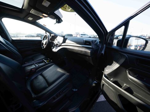 Certified 2023 Honda Odyssey Sport image 26