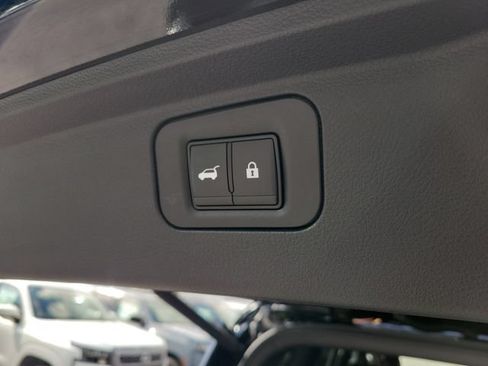 New 2026 Nissan Armada Platinum AWD/4WD image 8