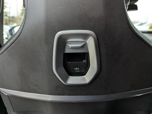 Used 2023 BMW 760i xDrive AWD/4WD image 46