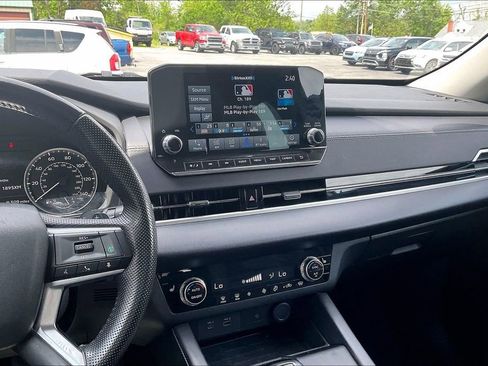 Used 2022 Mitsubishi Outlander SE AWD/4WD image 6
