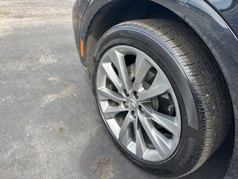 Used 2023 Buick Envision Avenir image 15