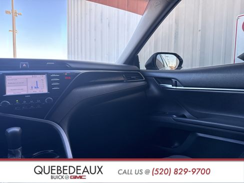 Used 2020 Toyota Camry LE w/ Carpet Mat Package image 24