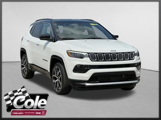 Used 2025 Jeep Compass Limited w/ Elite Group AWD/4WD video 1