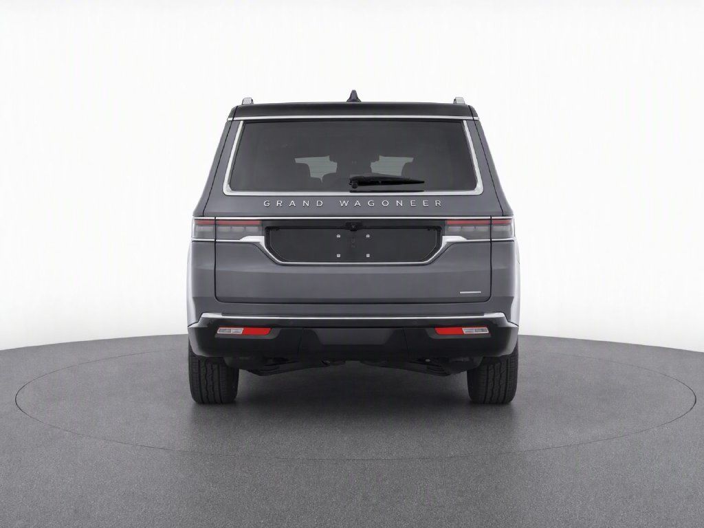 Used 2024 Jeep Grand Wagoneer Series III w/ Rear Seat Video Group 1 AWD/4WD image 7