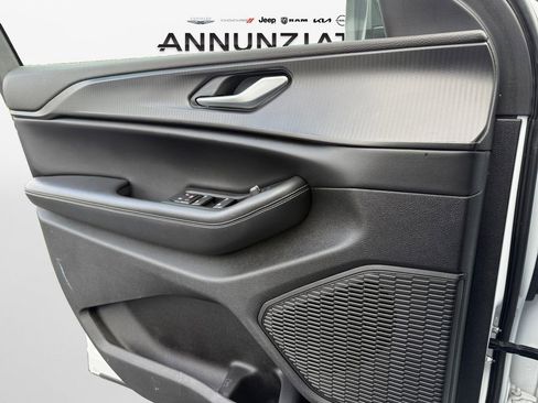 Certified 2024 Jeep Grand Cherokee L Laredo w/ Luxury Tech Group I image 29