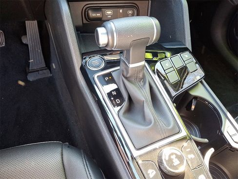 Used 2025 Kia Sportage X-Line w/ Premium Package image 16