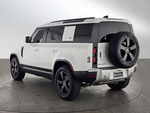 Used 2023 Land Rover Defender 110 S AWD/4WD image 3