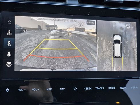 Certified 2023 Hyundai Tucson Limited w/ Winter Package image 32