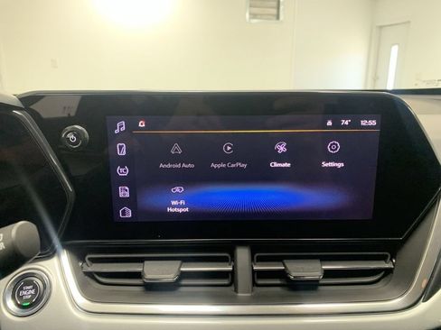 Used 2024 Chevrolet Trax LT w/ Driver Confidence Package FWD image 30