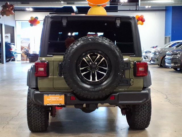 Used 2025 Jeep Wrangler Unlimited Rubicon w/ XTREMEE 35" Tire Package AWD/4WD image 7