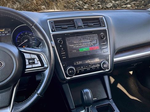 Used 2019 Subaru Outback 2.5i Limited w/ Popular Package #2 image 6