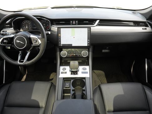 Used 2026 Jaguar F-PACE R-Dynamic S AWD/4WD image 8