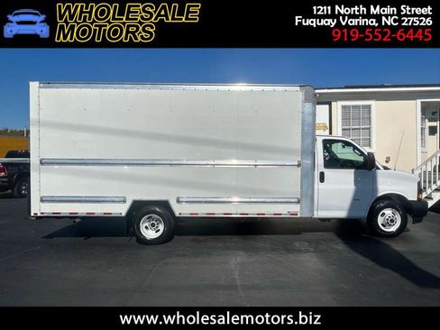 Used 2021 GMC Savana 3500 Extended w/ Power Convenience Package image 1